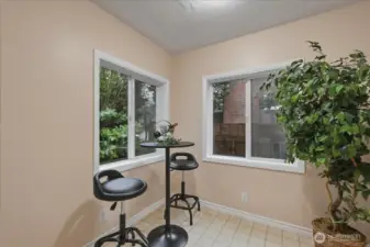 Breakfast nook, exterior entry