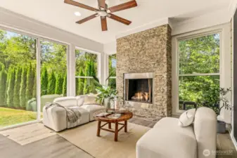 COVERED DECK - SUNROOM