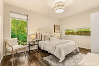 BIG GUEST ROOM - MAIN FLOOR