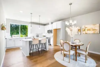 Photographs are for illustrative purposes only. Features, finishes, interior/exterior colors, landscaping and floorplan shown may vary from actual homes built.