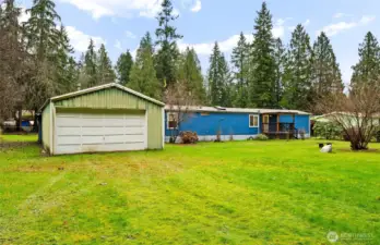 Shop+Home on over 1/2 Acre