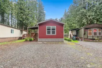 Located in Mt Baker Mobile Home Park with convenient access to Bellingham and Mt Baker recreation areas.