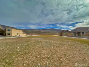 Lot 62 view from Columbia River/back side towards N Shore Dr