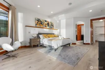 Primary ensuite with walk in closet