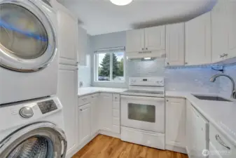 Washer + Dryer