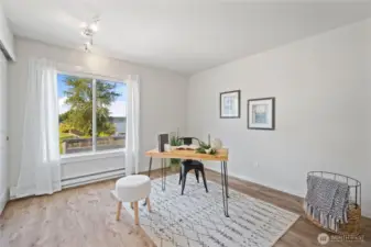 Spacious Bedroom or Office