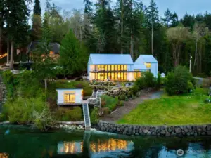 Experience the ever-changing moods of waterfront living, where light, tides, and wildlife shape each day in unique ways.
