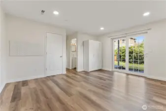 Lower floor bonus room with bathroom and yard access