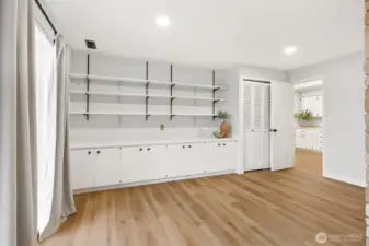 flex space lower level