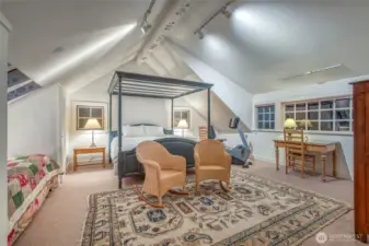 Guest quarters above garage