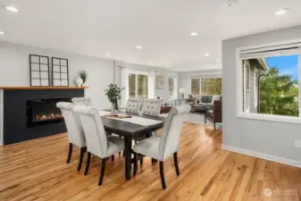 Dining area, main floor open concept