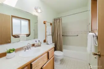 Primary bath