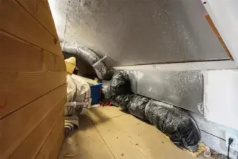 Upper level extra storage area