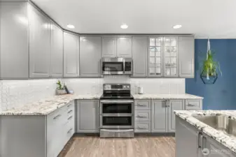 Beautiful cabinets that go all the way to the ceiling!