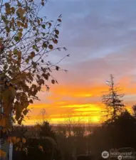 This is your sunrise view...how great to start your day with such expanse!