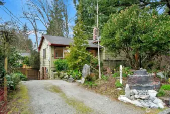 Tandum driiveway parking