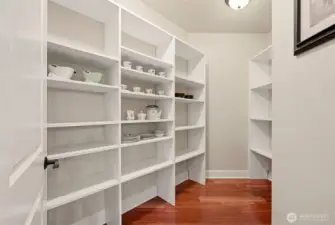 Walk in Pantry