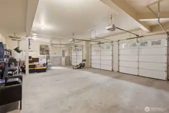 3 Car Garage