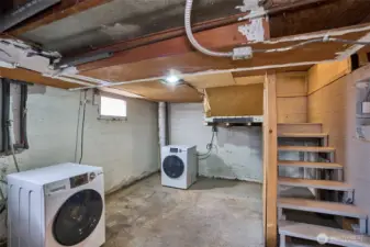 Basement and washer and dryer stay