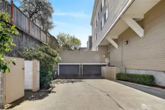 Entry to the garage parking
