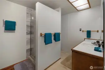 3/4 Bathroom