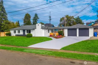 Front of the home and garage