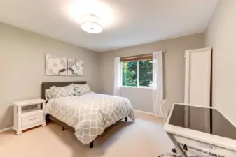 “Spacious fourth bedroom with abundant natural light and closet organizer. Perfect as a kids’ room, guest room, or home office!
