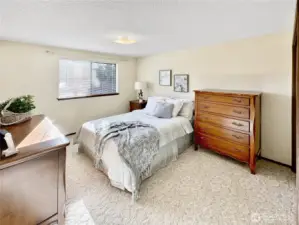 2nd guest bedroom, on the south side of the house with lots of natural light.