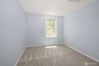 Guest bedroom.