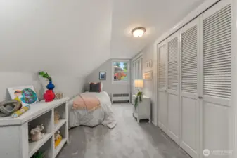 2nd bedroom upstairs