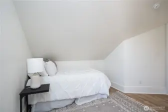 Split bedroom