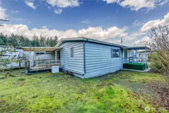 Backyard is quite spacious!