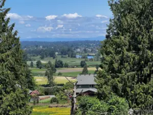 The Snohomish River sparkles in the sun!