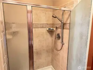 2nd 3/4 bath