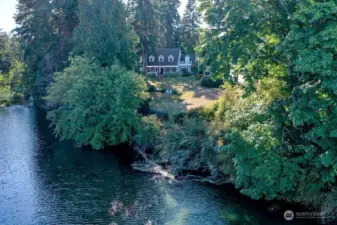 Amazing sunrise and sunset views!