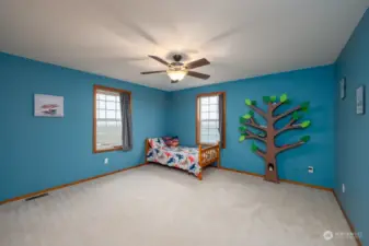 Large Bedroom 3