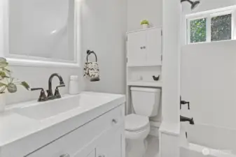 Upper full bath