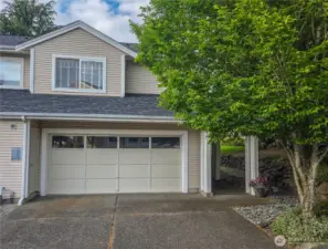 As you enter the driveway for The Links complex, going straight down the hill is #701 with attached 2 car garage and parking space for 2 cars in the unit's driveway.  There is guest parking just steps away and in various places throughout the complex.