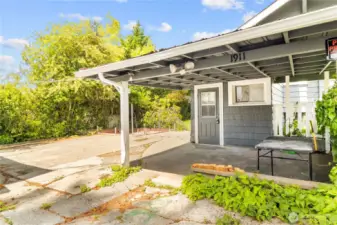 Sheltered patio!