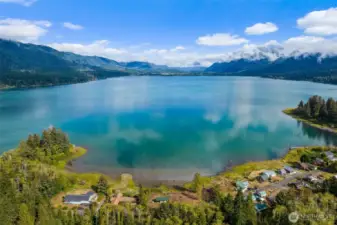 Welcome to Lake Quinault!