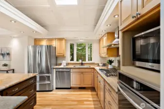 Enjoy the tranquility of the outdoors through the garden window!  Kitchen skylight lets it natural light and also opens up!