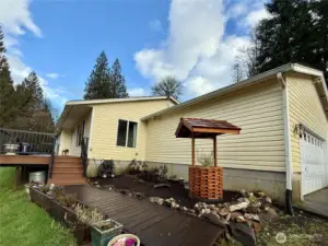 Front walkway to deck