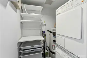 In Unit Washer and dryer