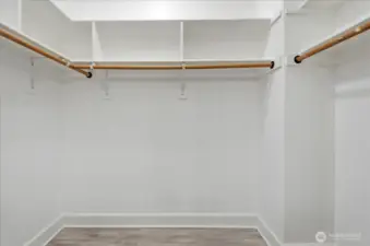 Walk-in Closet