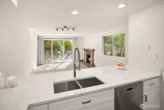 Lots of big windows, with NO-ONE Peering in!