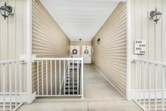 Entry way to the condo  (all flat no stairs)