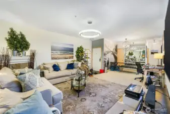 Another view of the bright kitchen with TV (TV KITCHEN CONVEY WITH THE SALE)
