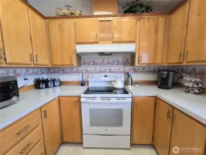 Lots of Counter Space