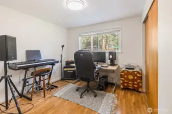 Second bedroom