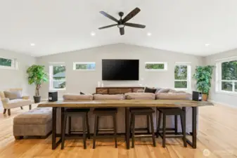 Upstairs Main Livingroom